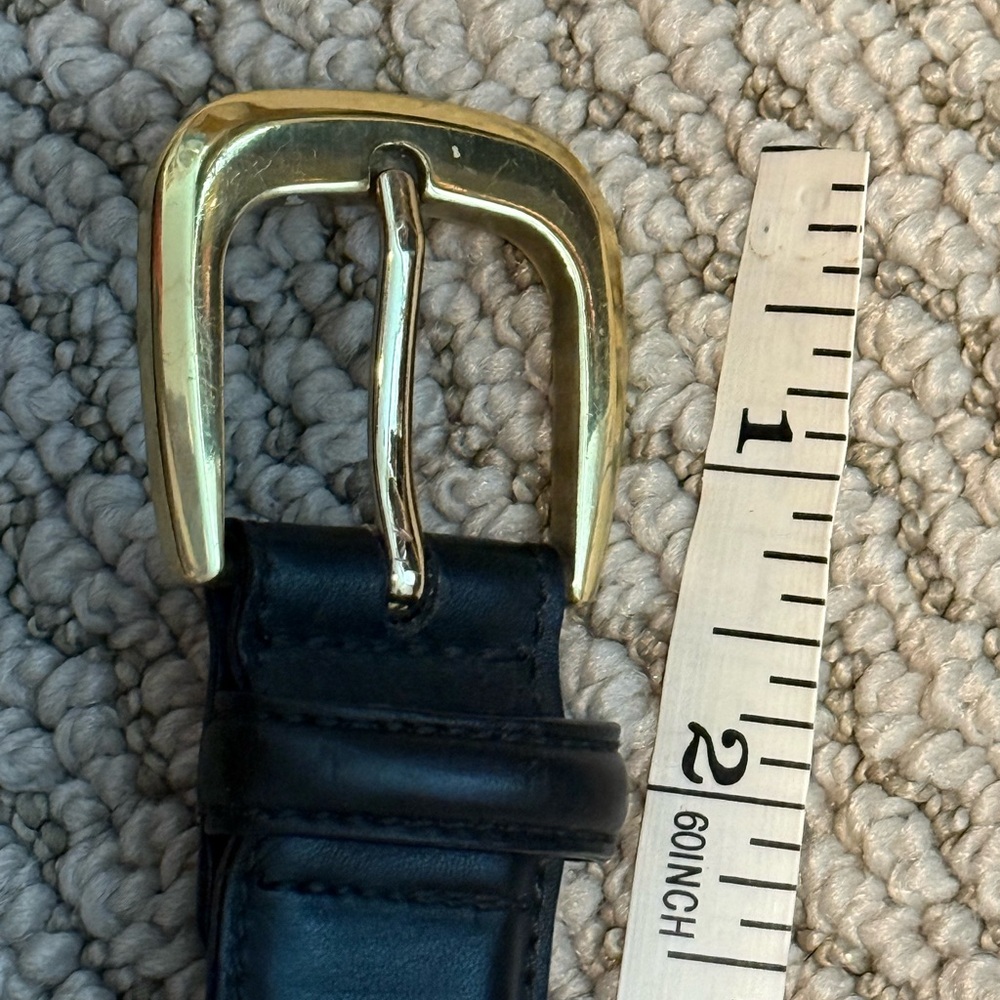 Salvatore Ferragamo Black Leather Gancini Belt with Gold Hardware - Picture 5 of 10
